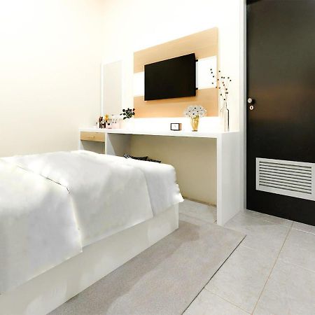 Griya Anggrek Hotel Trenggalek Luaran gambar